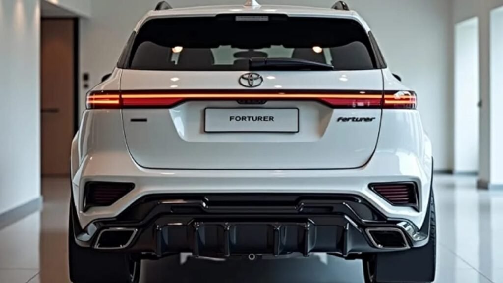 Toyota Fortuner Launched 2025 – Powerful Dual Engine, 34KMPL Mileage, Advanced Safety Features & Bold SUV Design at Starting ₹4.99 Lakh!